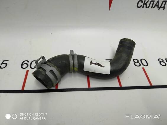 1Трубка охлаждения от четверного клапана до расширительного бачка Tesla model S 6007346-00