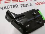 2Кронштейн крепления петли (фиксатора) багажа левый Tesla model X 1060012-00-D