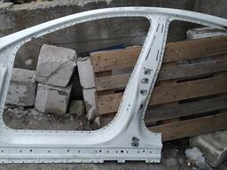 Боковая кузовная панель (филенка) левая без заднего крыла (дефект - обрезанная) Tesla mode