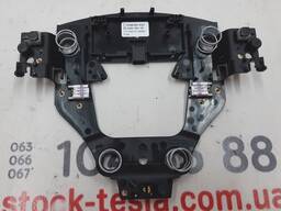 Кронштейн модуля управления подушки безопасности водителя Tesla model S REST 2496493-AA0