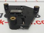 Кронштейн мотора привода люка левый Tesla model S, model S REST 1003242-00-A