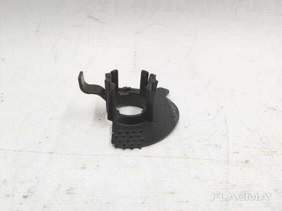 Кронштейн парктроника S1Tesla model 3 1088445-00-B