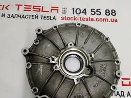 Крышка мотора со стопорными кольцами Tesla model S 1025276-00-Q