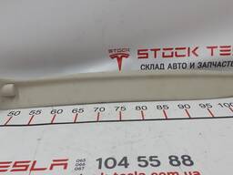 Накладка декоративная стойки A магнит NEW ALCAN CRM левая Tesla model X 1050286-07-H