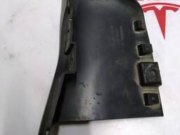 Обтекатель накладки порога левый Tesla model X 1045634-00-D