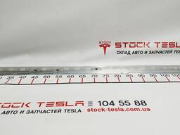 Планка держатель кронштейна АКБ Tesla model S, model S REST 1031677-00-C