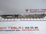 Пластина-кронштейн крепления основных разъемов высоковольтной батареи Tesla model S 101575