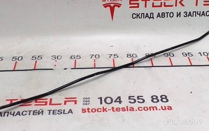 Трубопровод тормозной системы (от главного цилиндра к ABS) второй Tesla model X 1027711-00