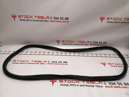 Уплотнитель багажника заднего Tesla model 3 1091069-00-D