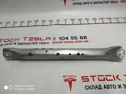 Усилитель распорка стоек амортиз правая RWD_AWD Tesla model S 1007924-00-E