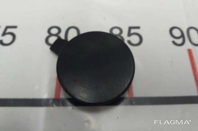 Заглушка бампера переднего SOLID BLACK (PBSB) Tesla model 1084168-00-E