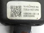 Замок ремня безопасности 2-го ряда сидений Tesla model S, model S REST 1005269-00-B - фото 3
